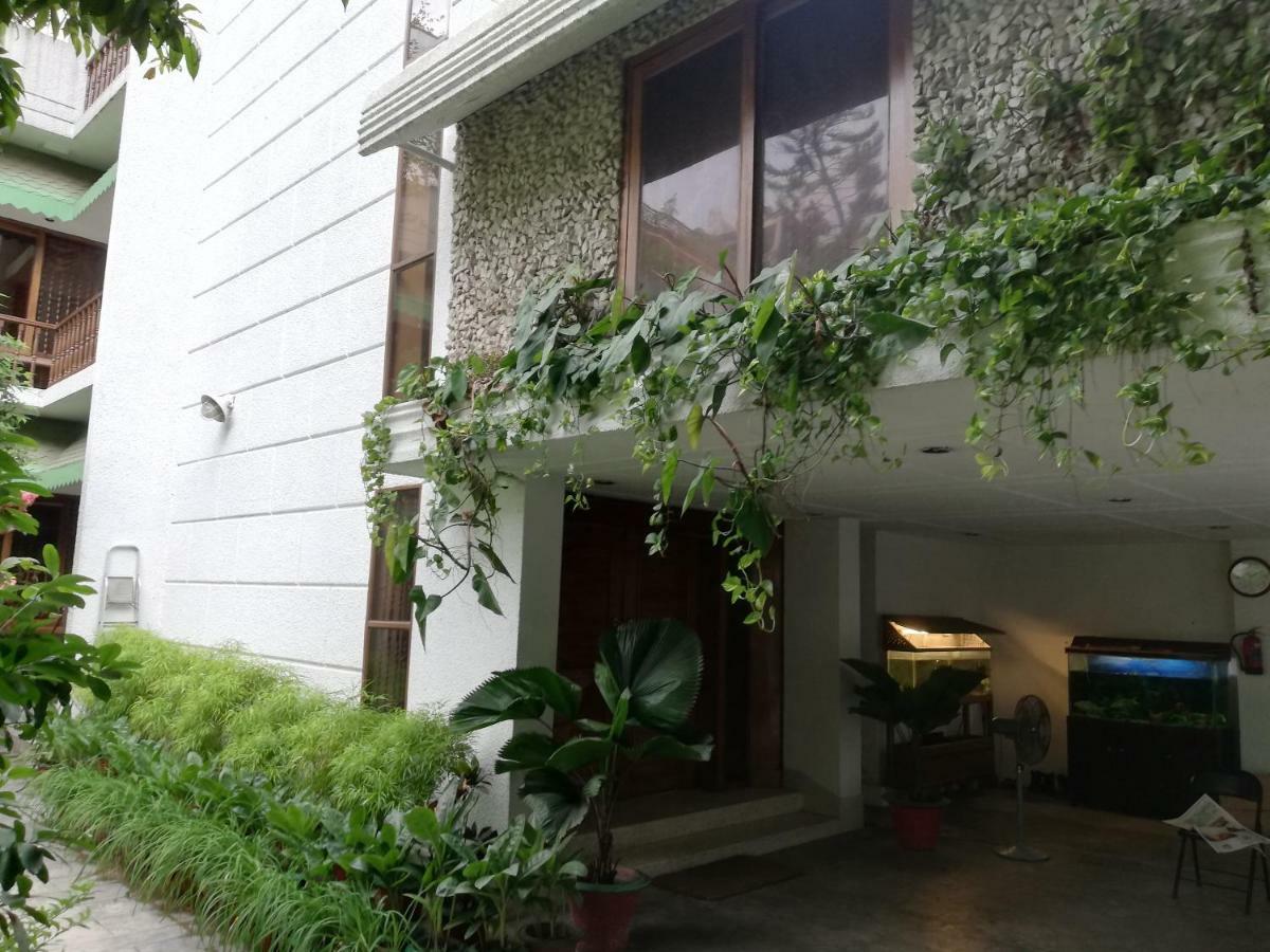Ambrosia Guest House Dhaka Exterior photo